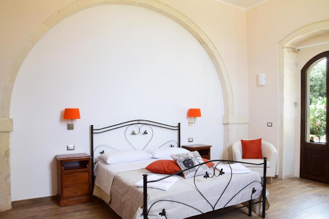 Antico Casale Benali Bed & Breakfast Syracuse Exterior photo